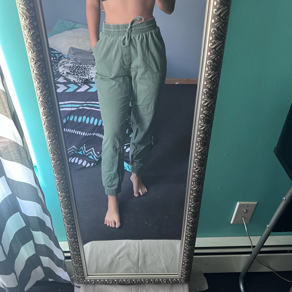 Hollister green high rise jogger size small